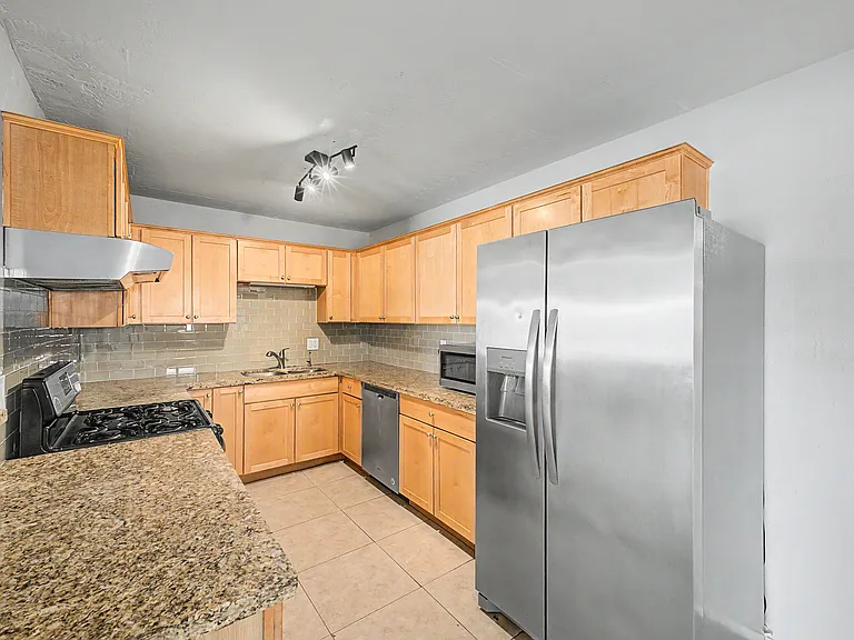 2514 E Campbell Ave — Photo 14