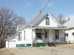 1317 S Helen St, Sioux City, IA 51106