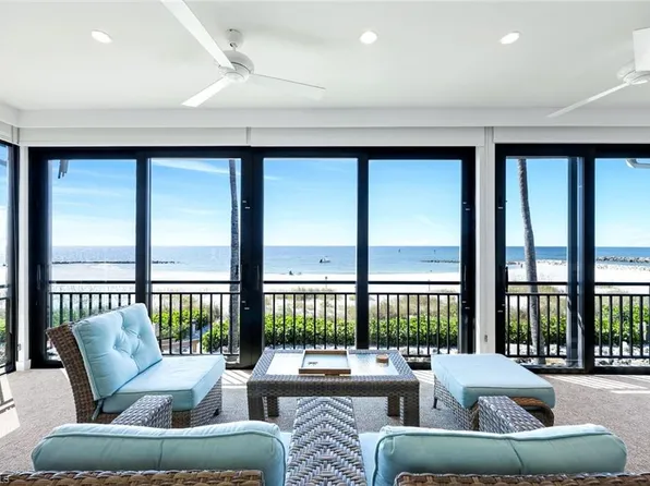 2211 Gulf Shore Blvd N, Naples, FL