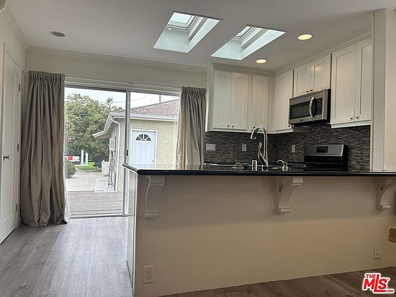 4th image of 4826 Coolidge Ave