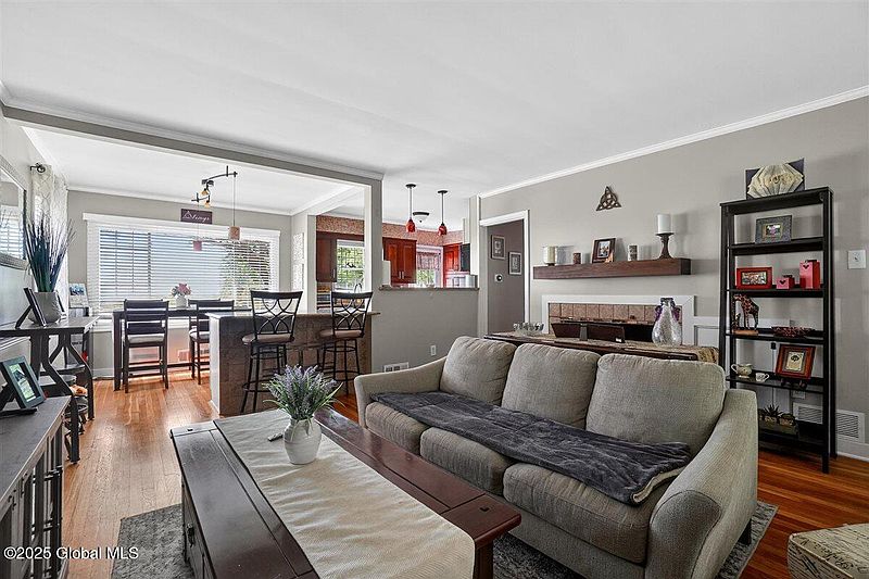 3rd image of 47 Mountainview Terrace