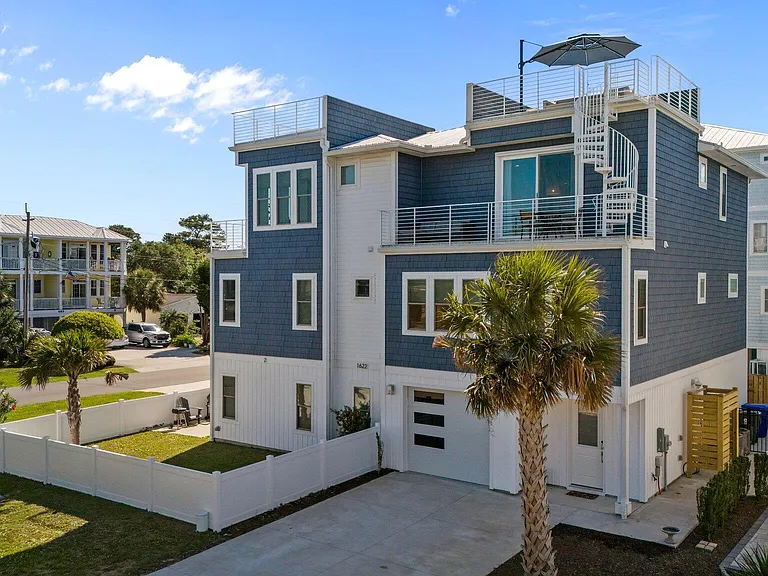 1622 Swordfish Ln #1 — Photo 33