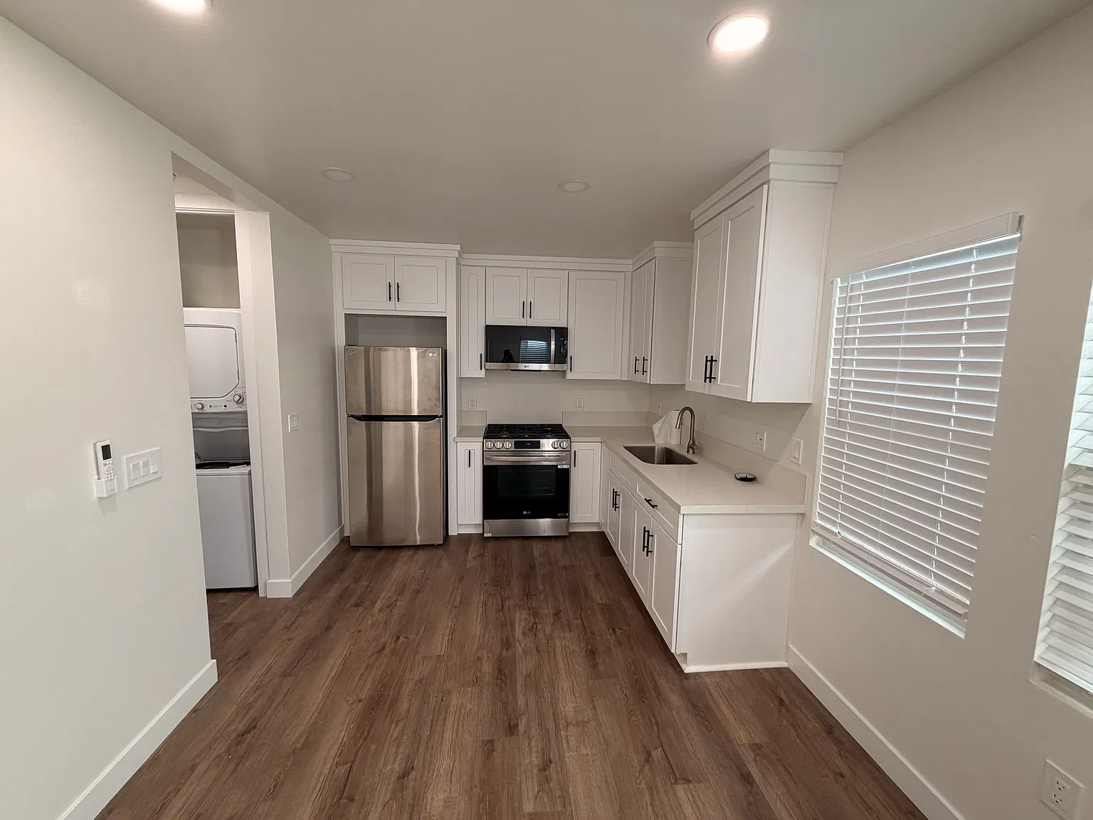 1 bed, 470 sqft, $2,595 — Photo 3