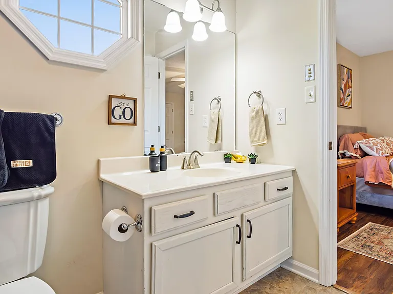 10425 Ravenbrook Ln — Photo 28