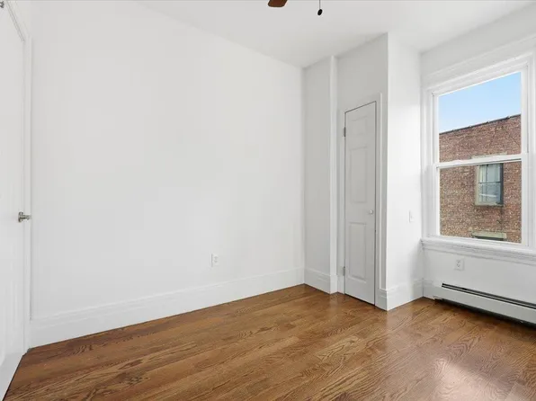 76 Bowers Street image 11 of 22