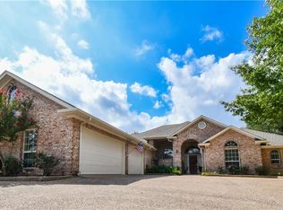 5405 Links Dr, Waco, TX 76708