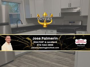 5721-5721 Van Buren Pl, Merrillville, IN 46410