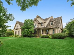 101 N Wynstone Dr, North Barrington, IL 60010