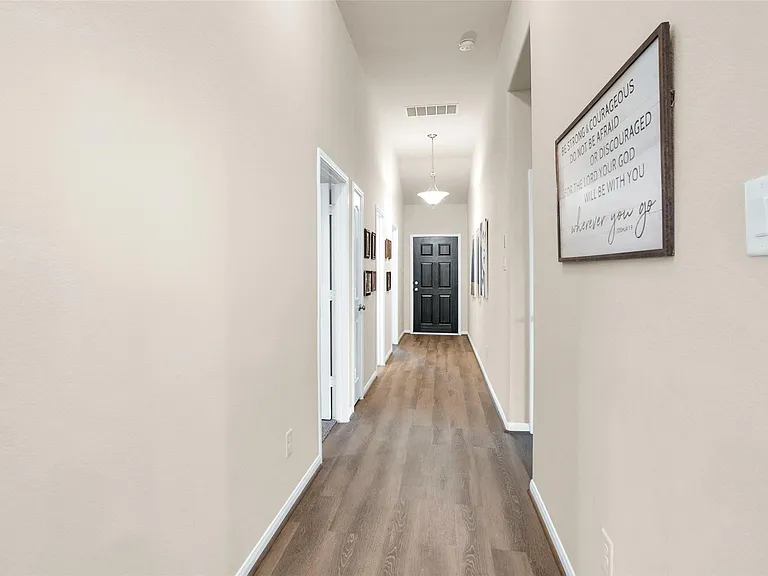 18806 Legend Oaks Dr — Photo 5