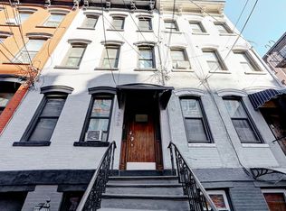 208 9th St FLOOR 3, Hoboken, NJ 07030