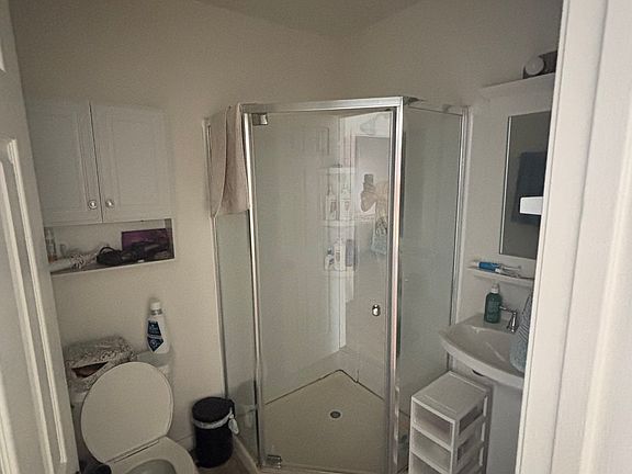 5th image of 1469 Hornblend St APT 2