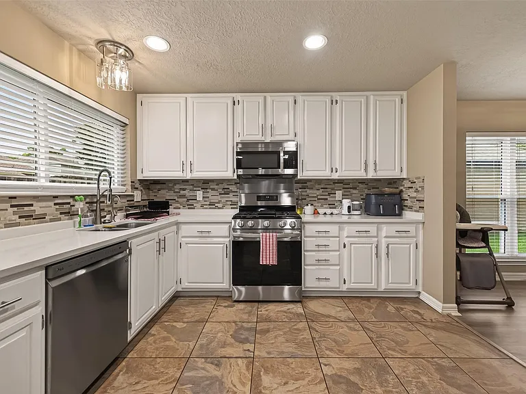 12110 Essenbruk Dr — Photo 20