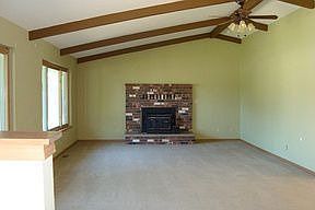 3rd image of 821 Dana Dr
