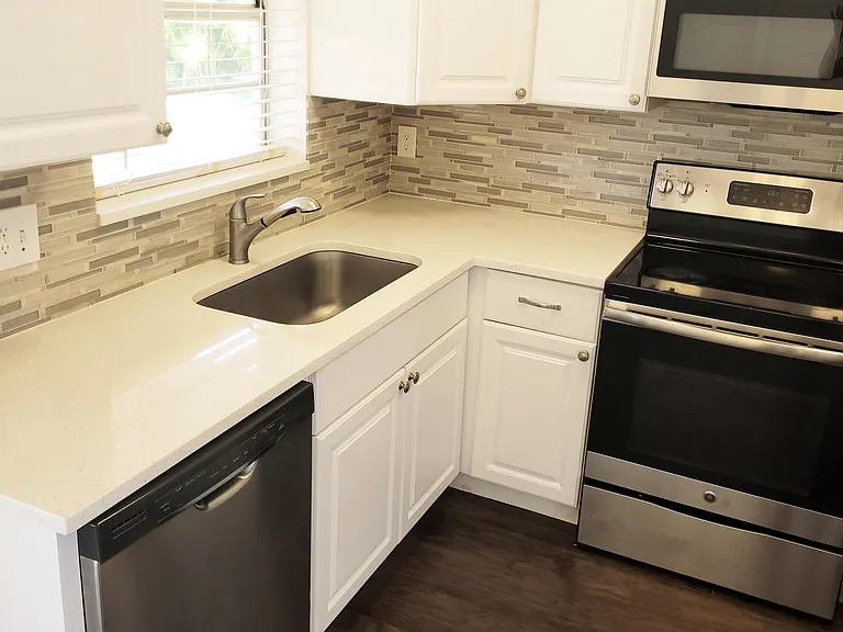 135 Village Cir — Photo 5