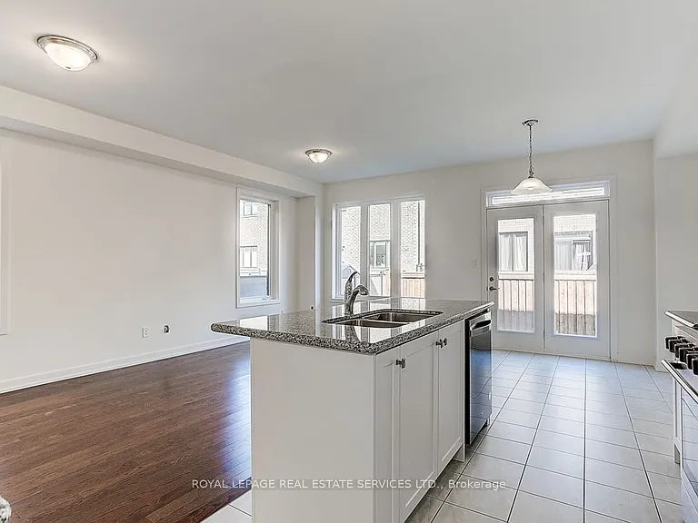 44 Hewison Ave — Photo 14