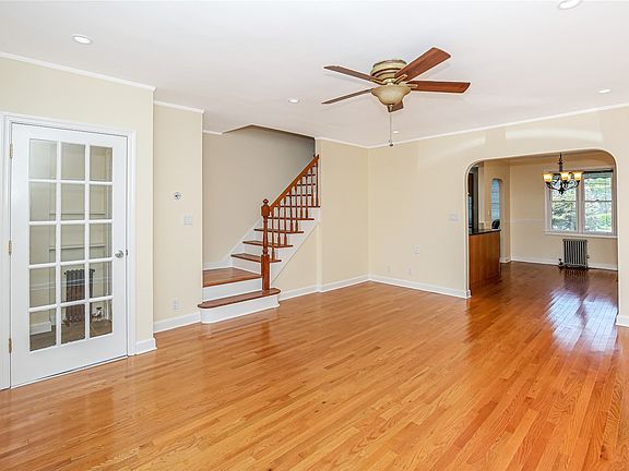 3rd image of 174-11 69th Ave