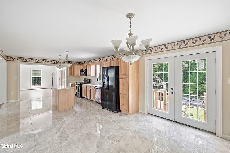 3rd image of 79 Goodman Road