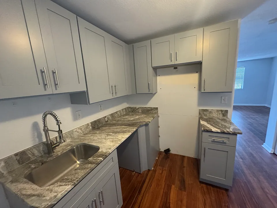 12404 Hibiscus Oak Pl #202