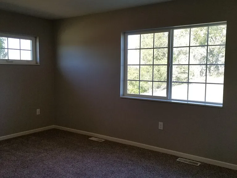 2613-2639 Apache Ct — Photo 20