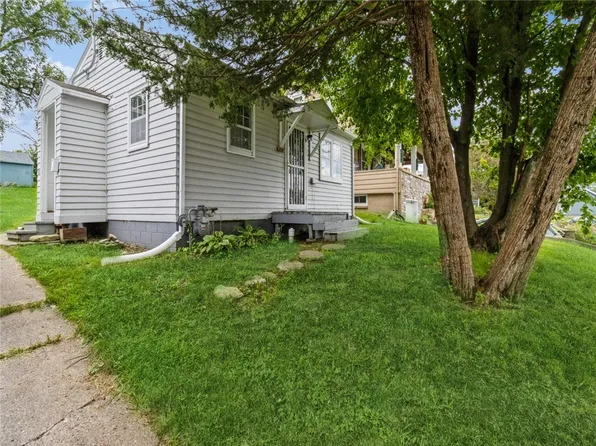 308 E 13th St N, Newton, IA 50208