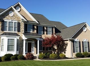 5 Hunters Chase, Etters, PA 17319