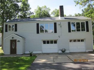 2496 Fix Rd, Grand Island, NY 14072