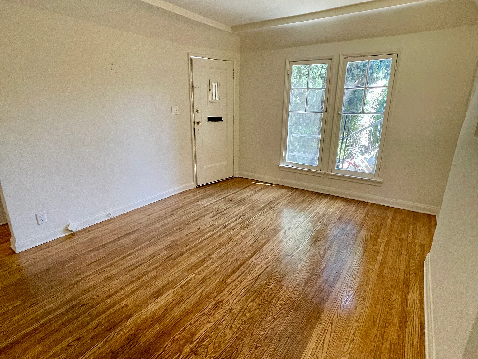 Studio, $1,895 — Photo 2