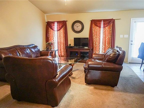 5th image of 2508 Dava St