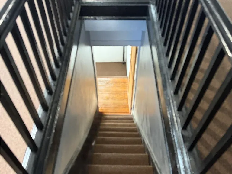 18640 Murdock Ave #2 — Photo 2