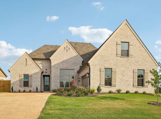 305 Valleyview Ln, Oakland, TN 38060