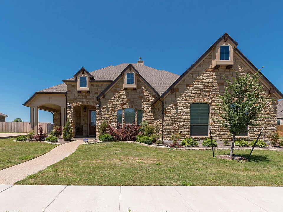 1st image of 1161 Castle Bluff Cir