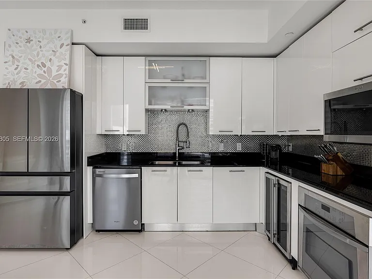 60 SW 13th St #1124 — Photo 8