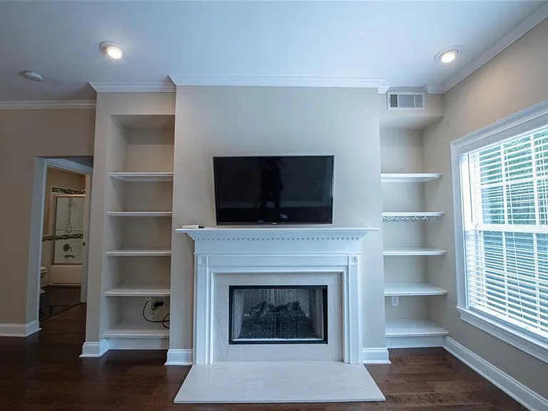 3275 Lenox Rd NE #207 — Photo 10