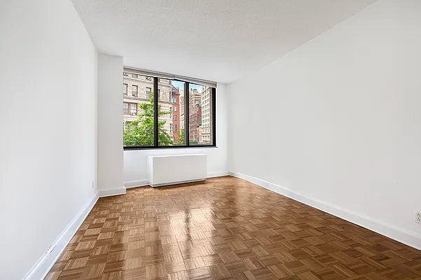 Rented by Newell and Assoc. | media 4