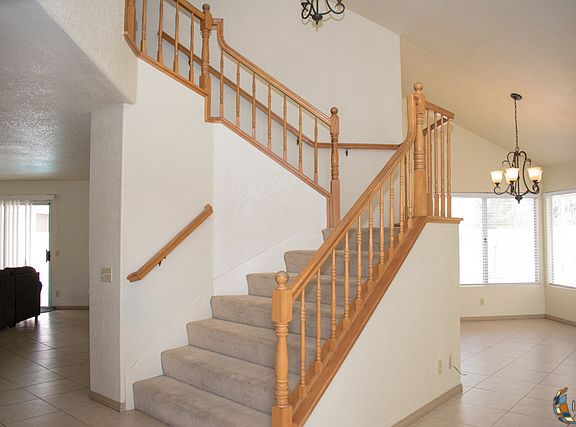 3rd image of 2372 Ross Ave