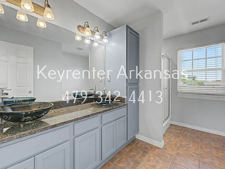 3705 SW Hansom Loop — Photo 14