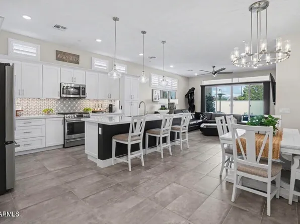 2777 W QUEEN CREEK Road #4, Chandler, AZ 85248