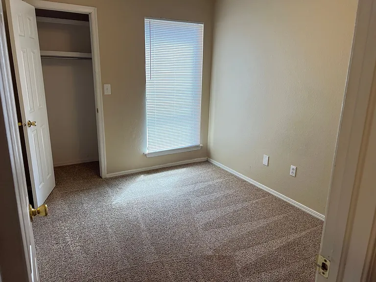 1200 N Cedar Ave #312 — Photo 9