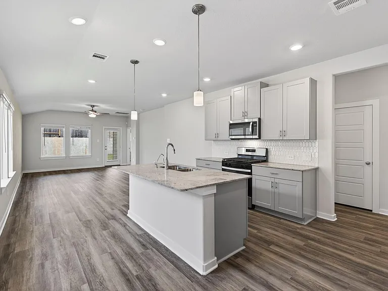 6721 Chinapkin Oak Ln — Photo 1