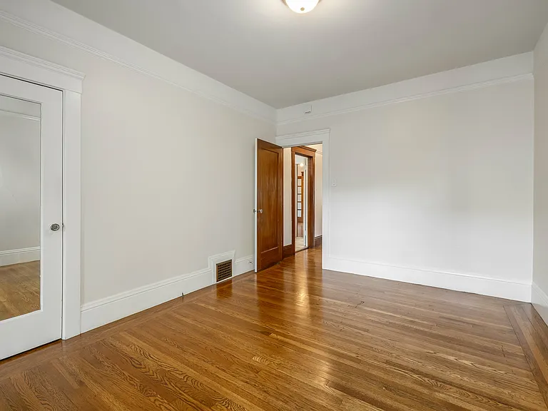 3533 Pierce St — Photo 10