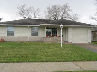 1220 Camden Rd, Pasadena, TX 77502