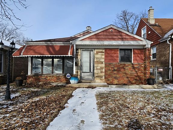 2nd image of 3530 W 80th Pl