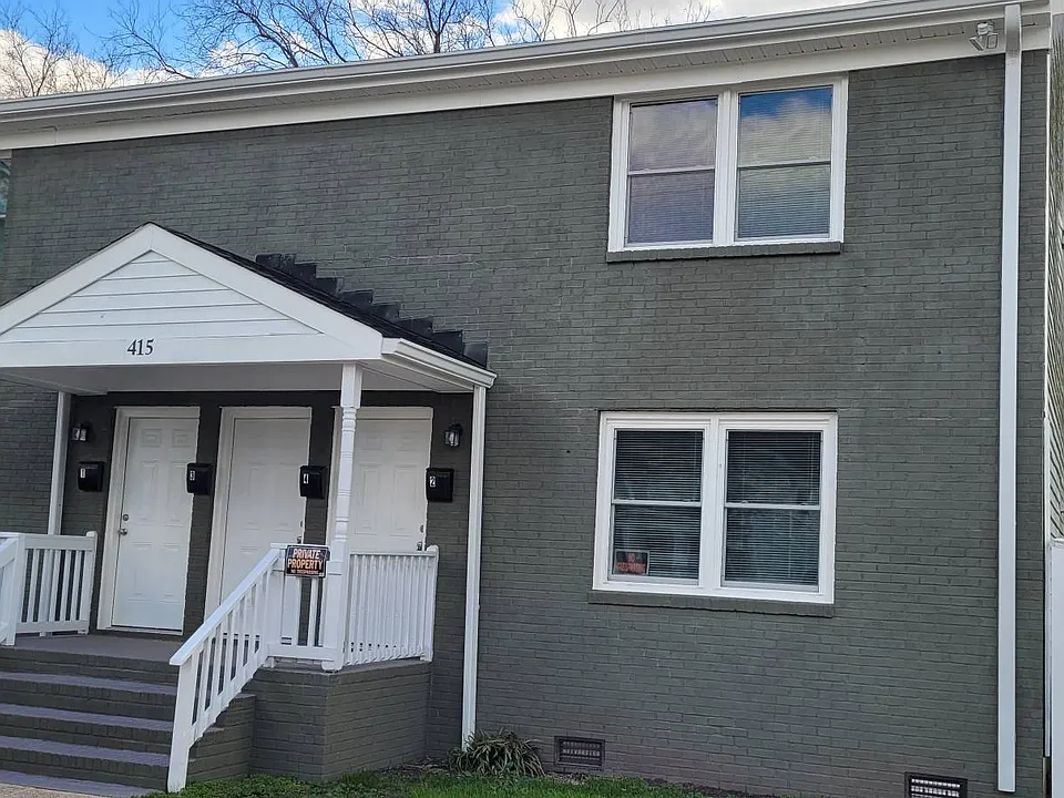 415 W 32nd St