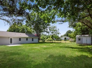 2 Chariho Dr, Richmond, RI 02898