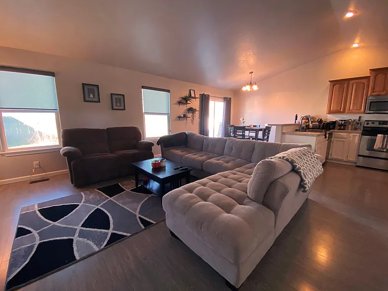 3124 Parkview Way — Photo 3