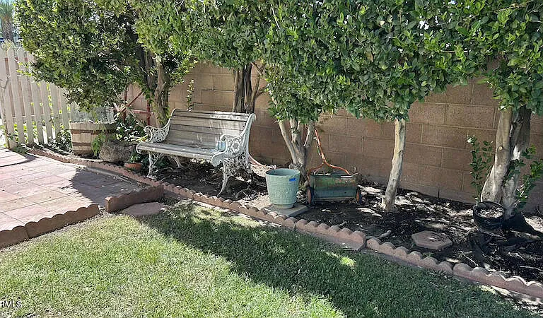 1222 W Avenue J15 — Photo 17