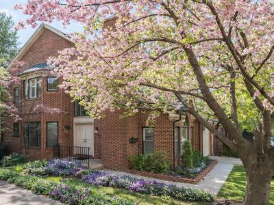 1456 Hampton Hill Cir, Mc Lean, VA, 22101