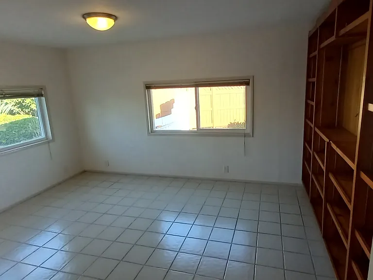 4124 Casita Way — Photo 8