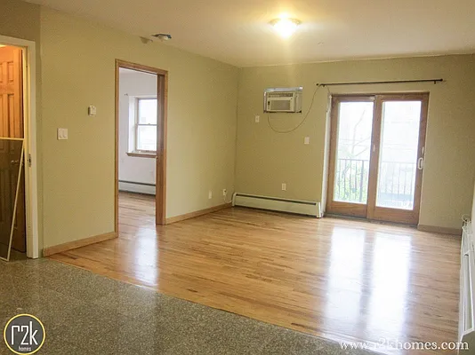 Rented by Realty 2000 Corp | media 9