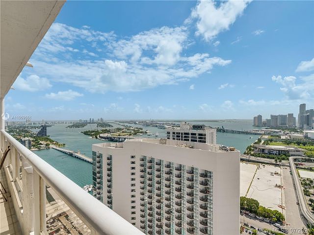 1st image of 1717 N Bayshore Dr #B-4156